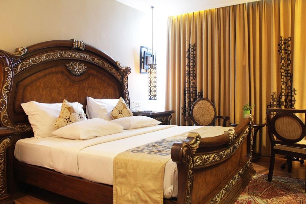 Western Premier Hotel Surakarta (Solo)